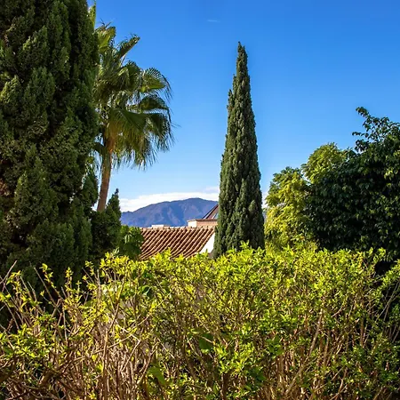 Bajo Encantador Y Familiar En Benahavis * Estepona